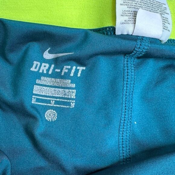 NIKE Women’s Copa Blue/Volt Green Dri-FIT Full Flex 2-in-1 Training Shorts Size - Picture 3 of 8
